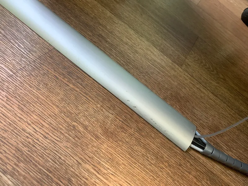 Монтажная часть алюминиевого порога с кабель-каналом ПО-62 серебро/мат 2,7 м.